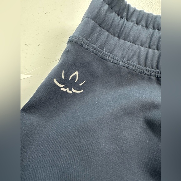 Beyond Yoga City Chic Wide Leg Cargo Pants Navy JetStretch Athleisure NWT XS - Picture 10 of 13